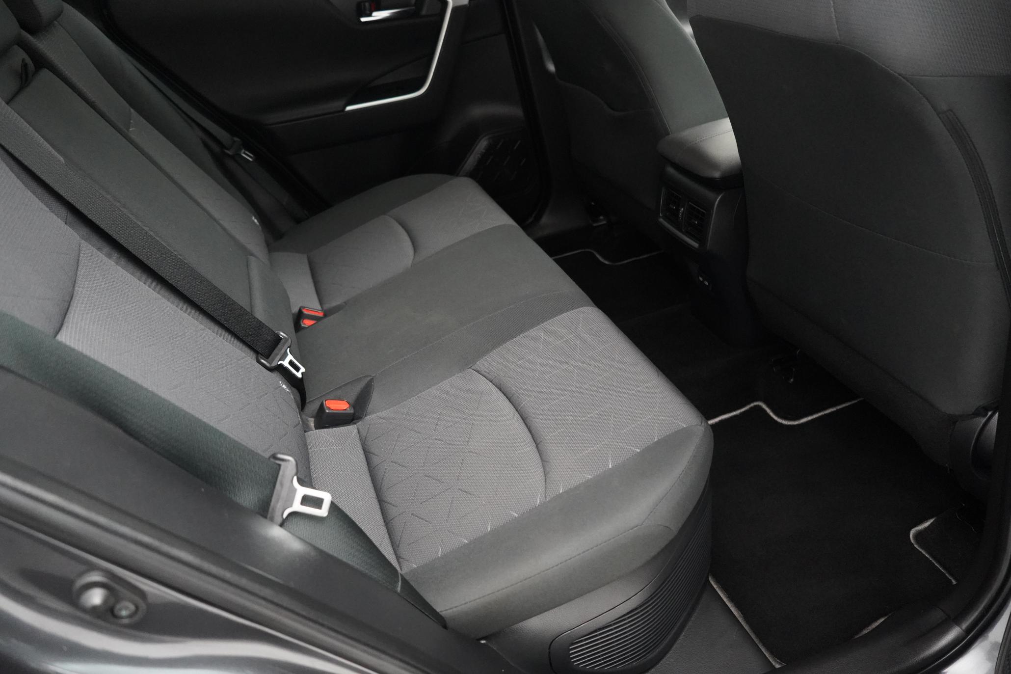 Toyota RAV4 2.5 VVT-h GPF Design SUV 5dr Petrol Hybrid CVT Euro 6 (s/s) (218 ps)