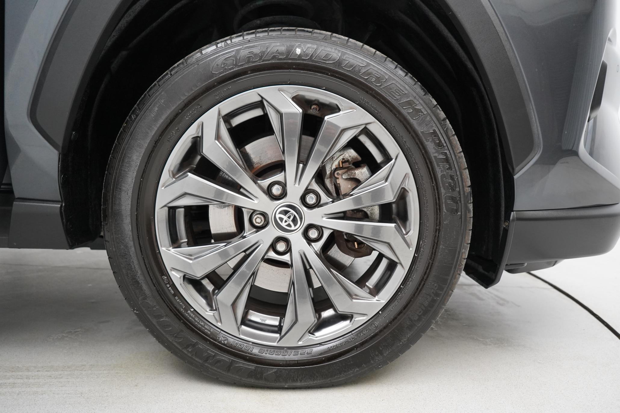Toyota RAV4 2.5 VVT-h GPF Design SUV 5dr Petrol Hybrid CVT Euro 6 (s/s) (218 ps)