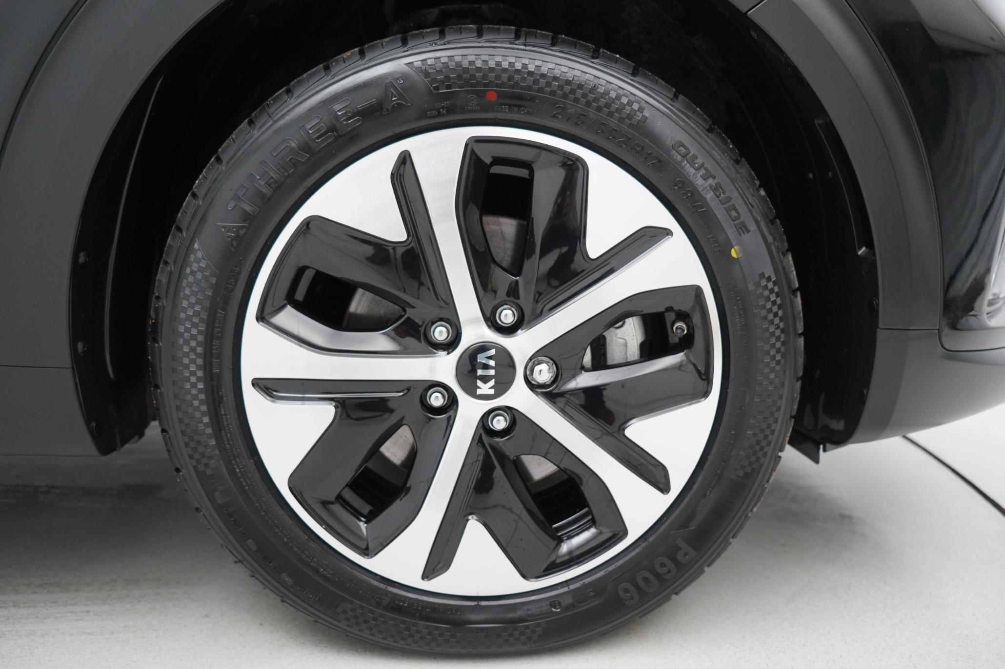 Kia Niro 64kWh 4+ SUV 5dr Electric Auto (201 bhp)