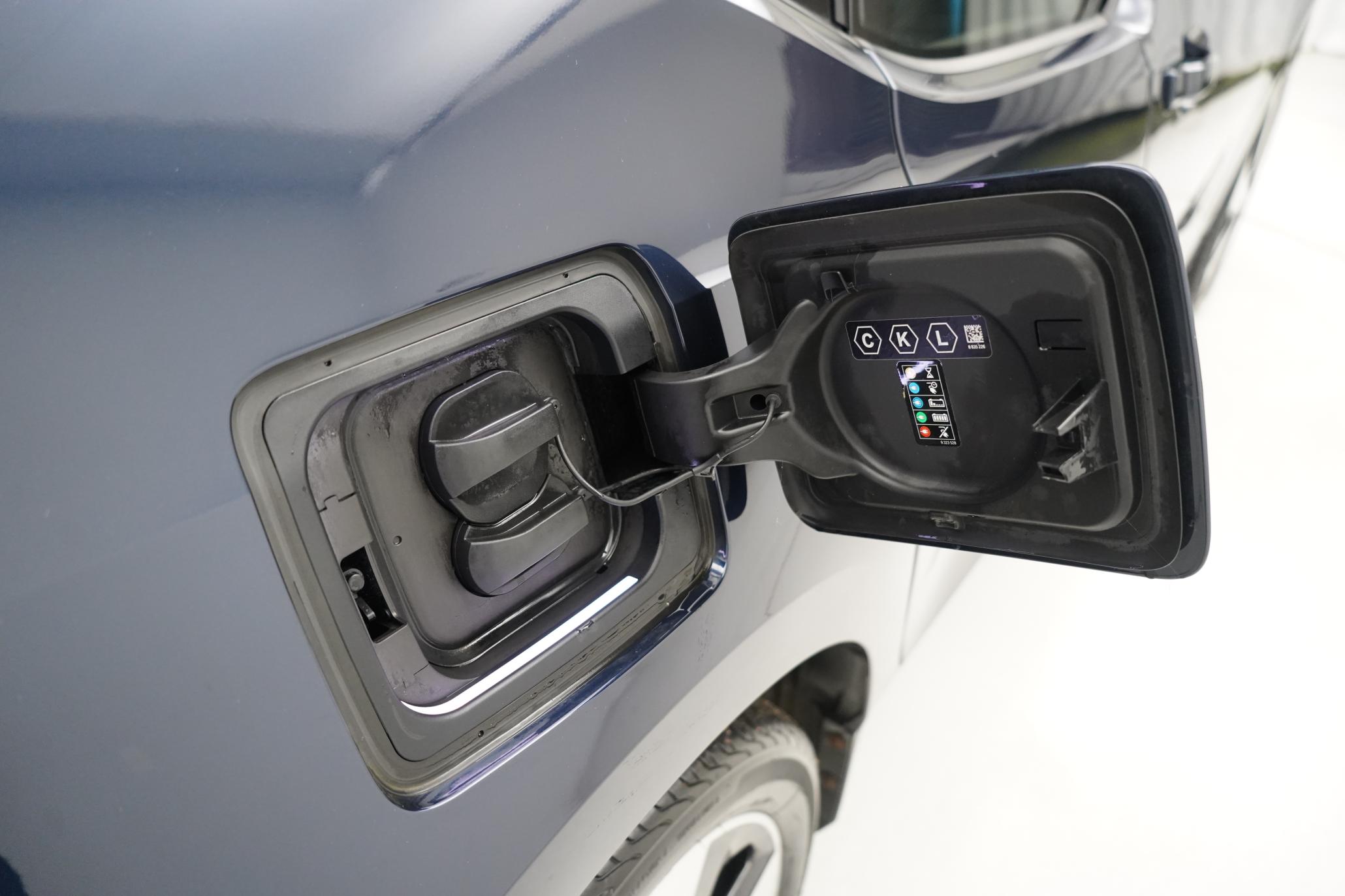 BMW i3 42.2kWh Hatchback 5dr Electric Auto (170 ps)