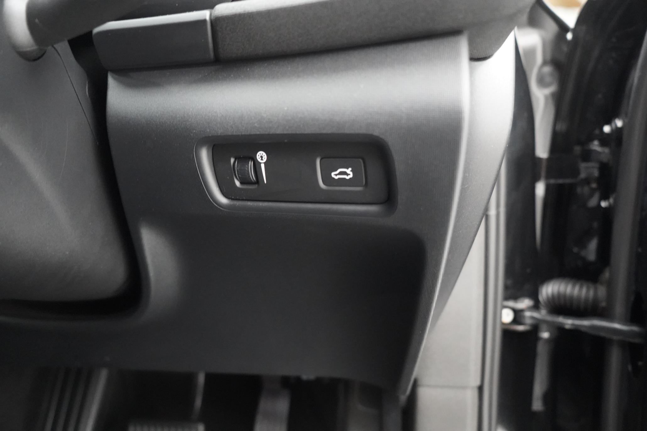 Polestar Polestar 2 Dual Motor 78kWh Long Range Plus Pilot Fastback 5dr Electric Auto 4WDE (408 ps)