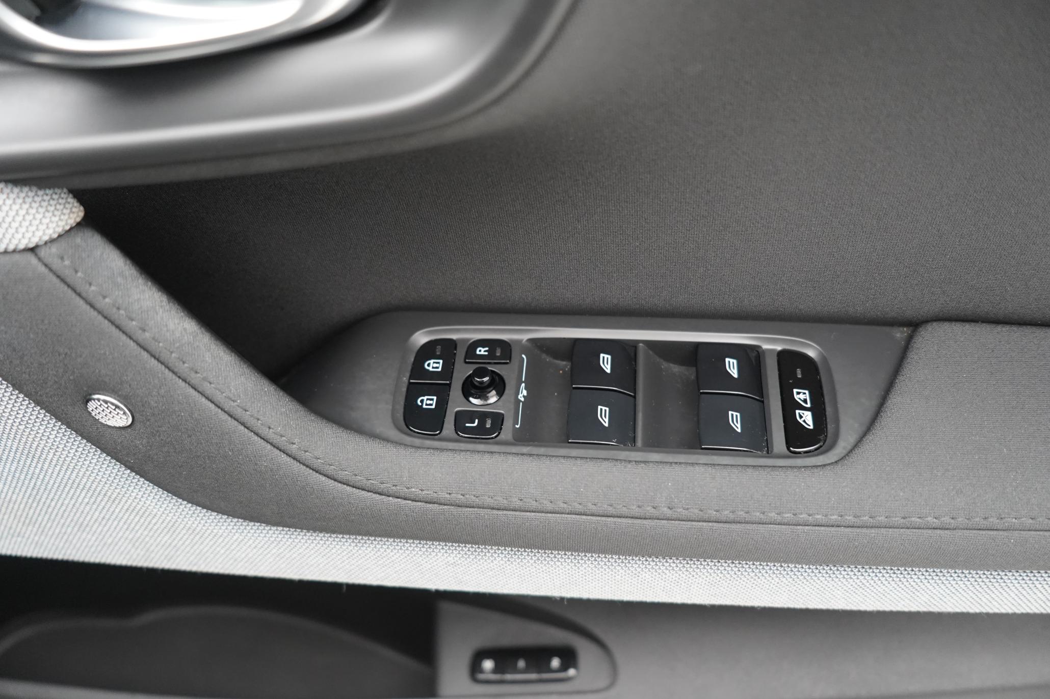 Polestar Polestar 2 Dual Motor 78kWh Long Range Plus Pilot Fastback 5dr Electric Auto 4WDE (408 ps)