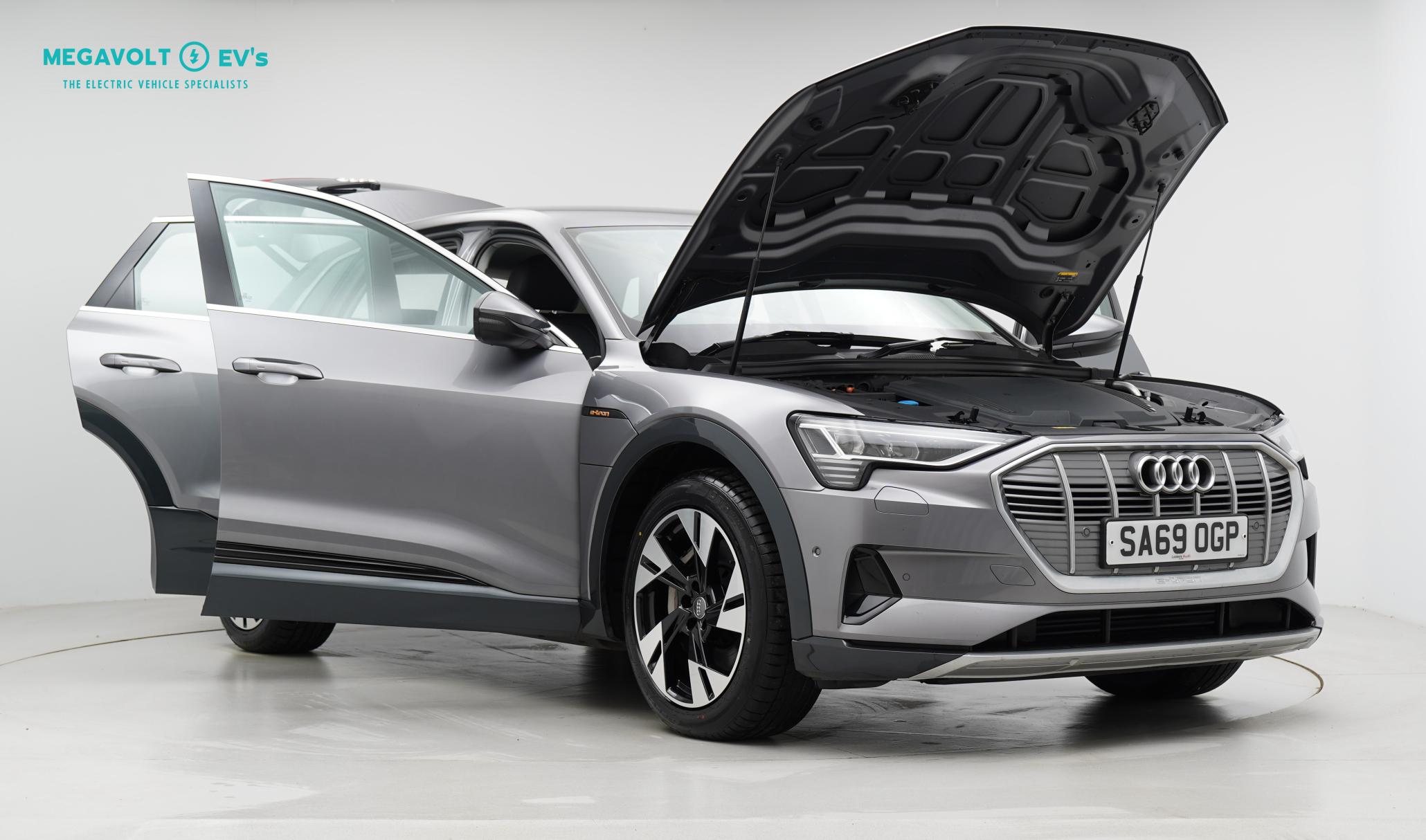 Audi e-tron 55 SUV 5dr Electric Auto quattro 95kWh (408 ps)