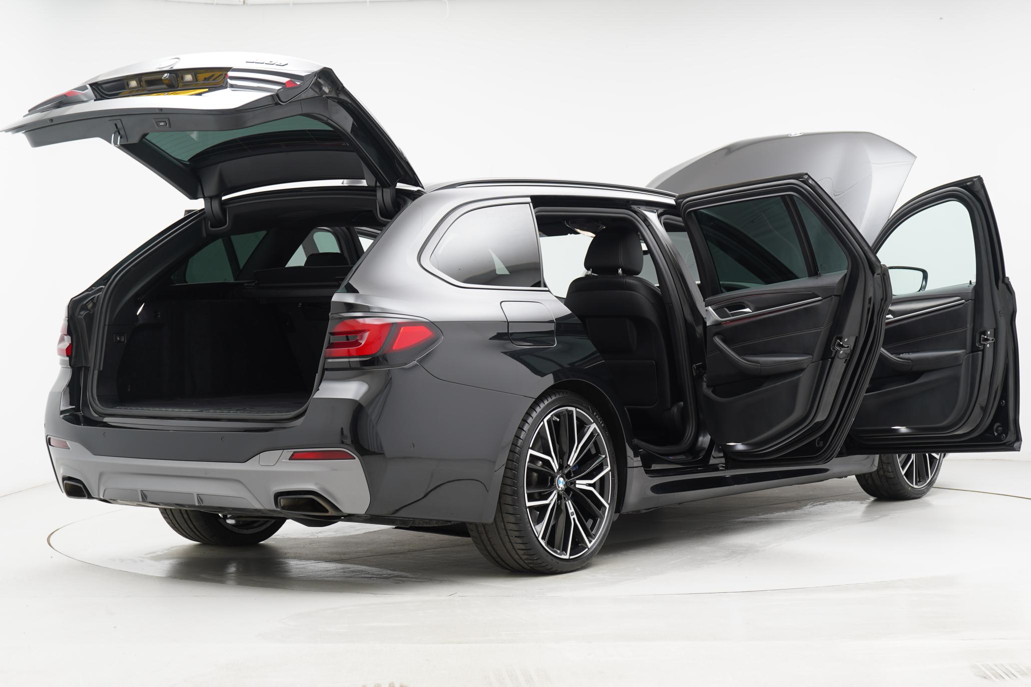BMW 5 Series 2.0 520d MHT M Sport Touring 5dr Diesel Hybrid Steptronic Euro 6 (s/s) (190 ps)