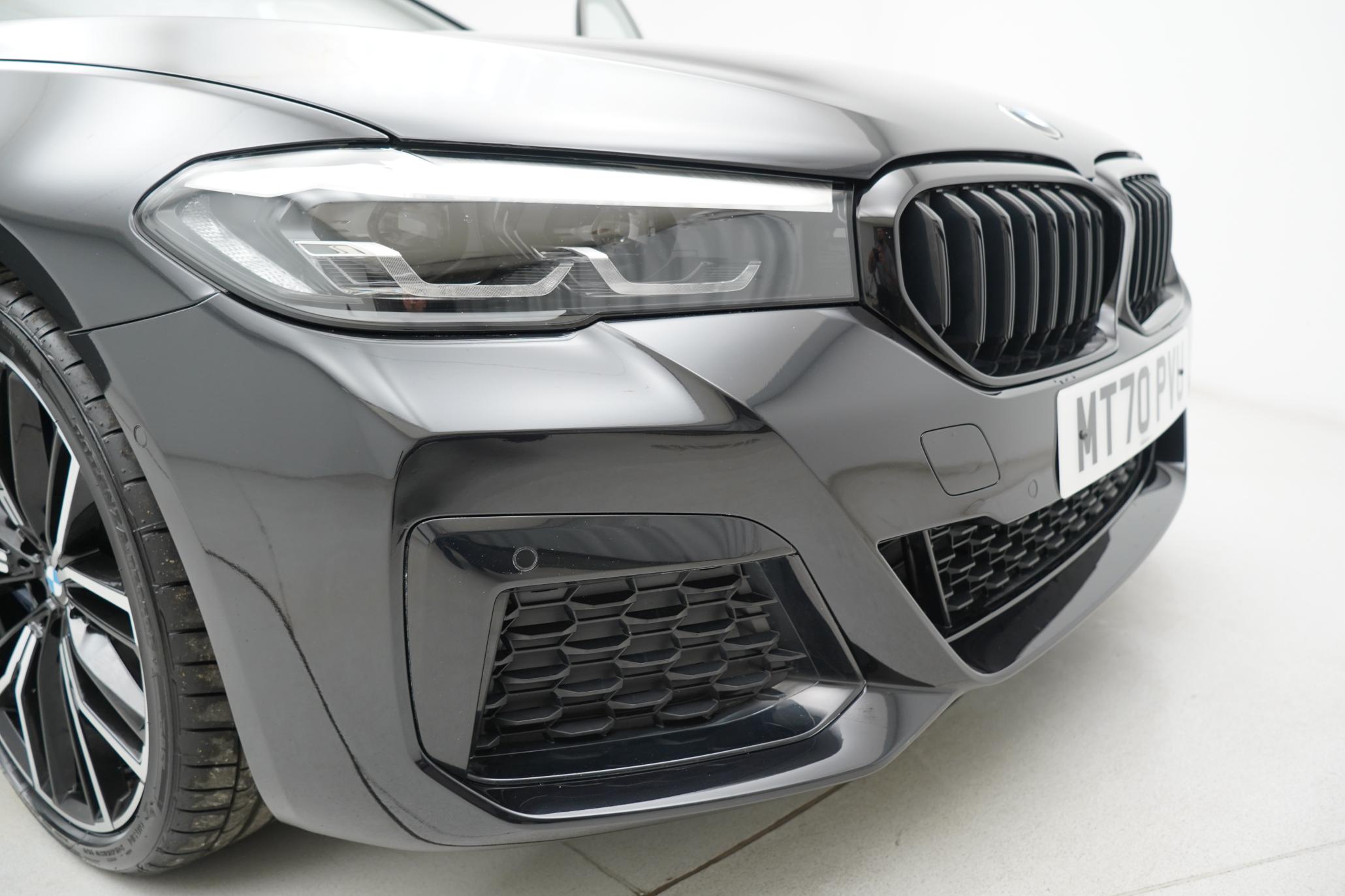 BMW 5 Series 2.0 520d MHT M Sport Touring 5dr Diesel Hybrid Steptronic Euro 6 (s/s) (190 ps)