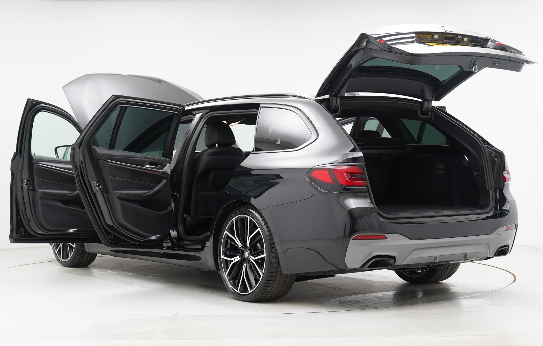 BMW 5 Series 2.0 520d MHT M Sport Touring 5dr Diesel Hybrid Steptronic Euro 6 (s/s) (190 ps)