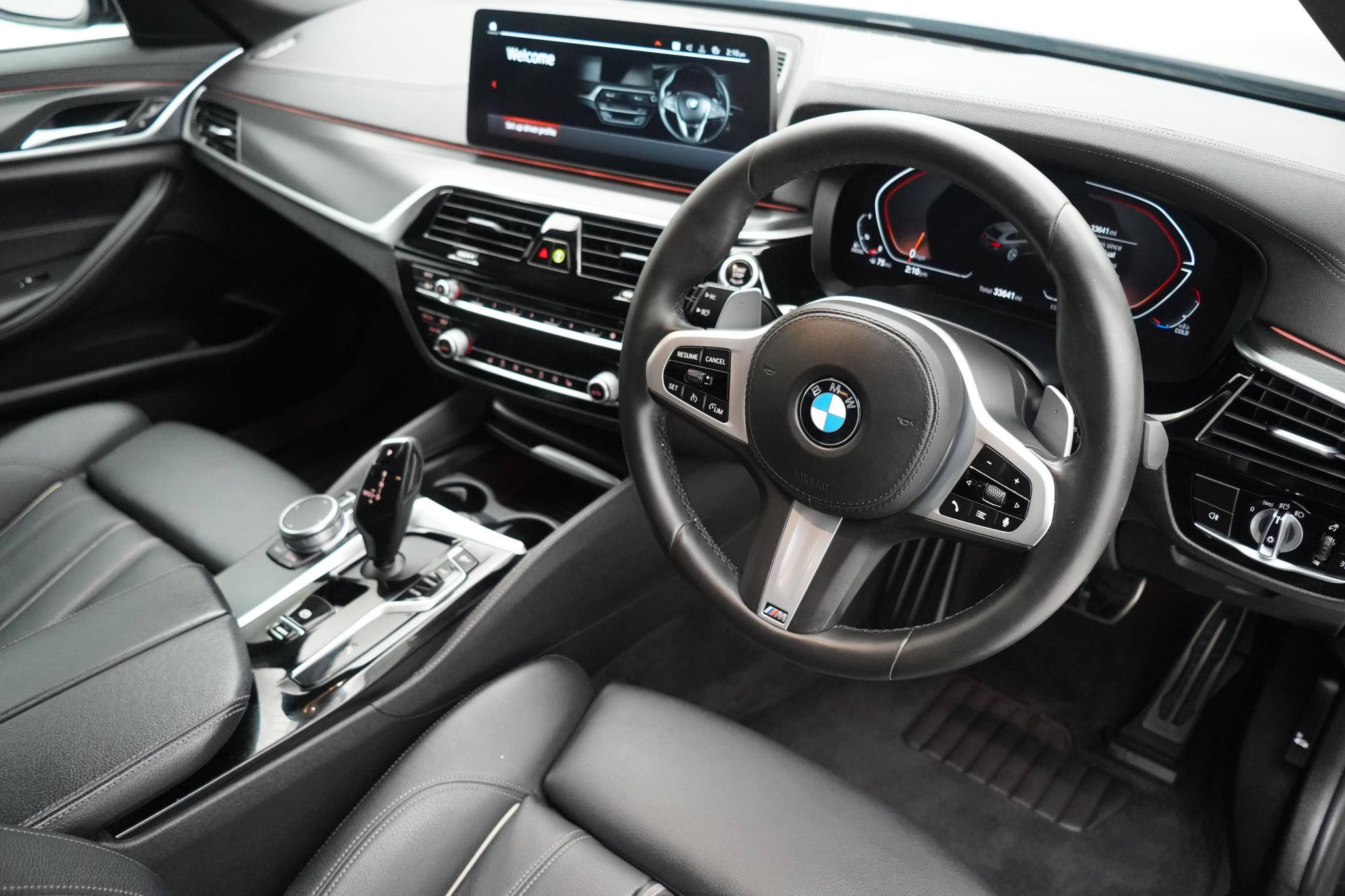 BMW 5 Series 2.0 520d MHT M Sport Touring 5dr Diesel Hybrid Steptronic Euro 6 (s/s) (190 ps)