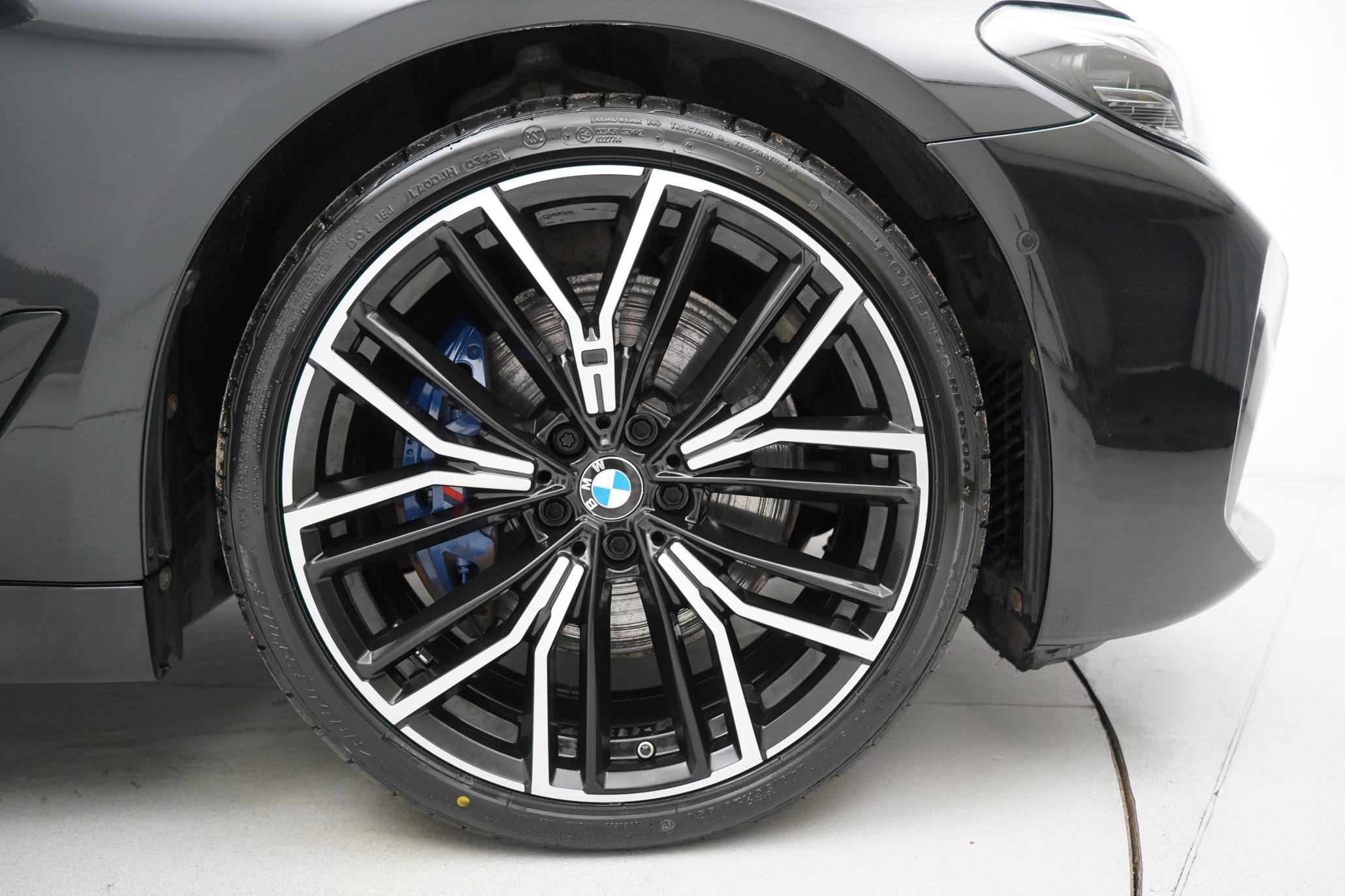 BMW 5 Series 2.0 520d MHT M Sport Touring 5dr Diesel Hybrid Steptronic Euro 6 (s/s) (190 ps)