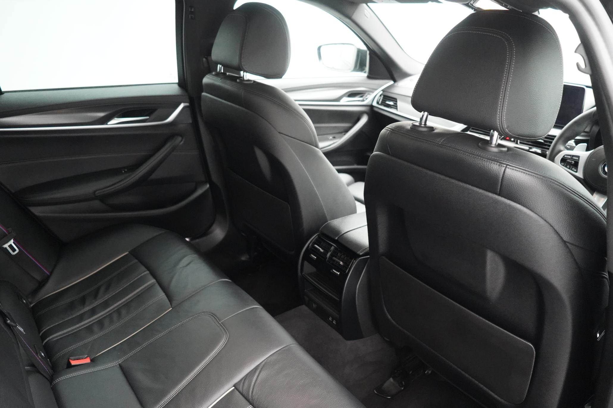 BMW 5 Series 2.0 520d MHT M Sport Touring 5dr Diesel Hybrid Steptronic Euro 6 (s/s) (190 ps)