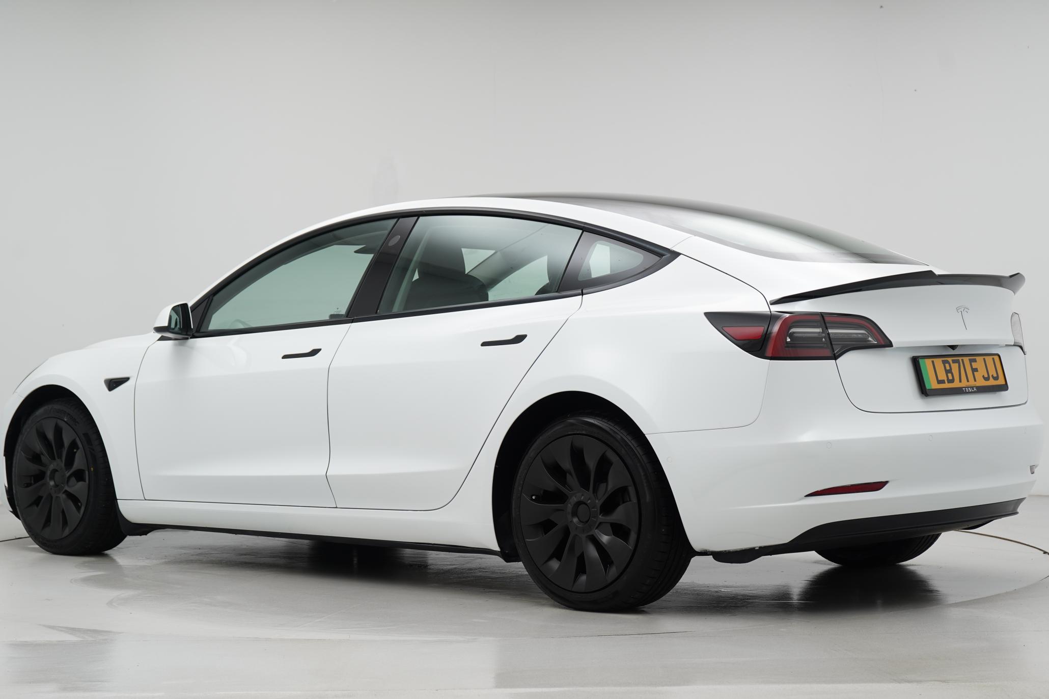 Tesla Model 3 Standard Range Plus Saloon 4dr Electric Auto RWD (241 bhp)