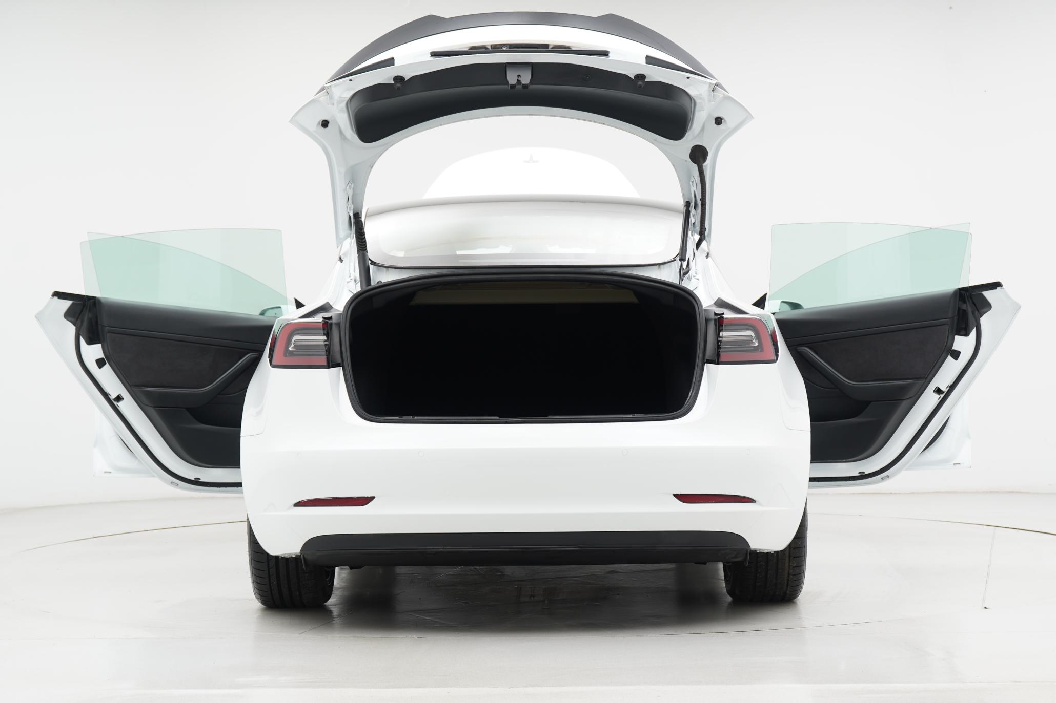 Tesla Model 3 Standard Range Plus Saloon 4dr Electric Auto RWD (241 bhp)