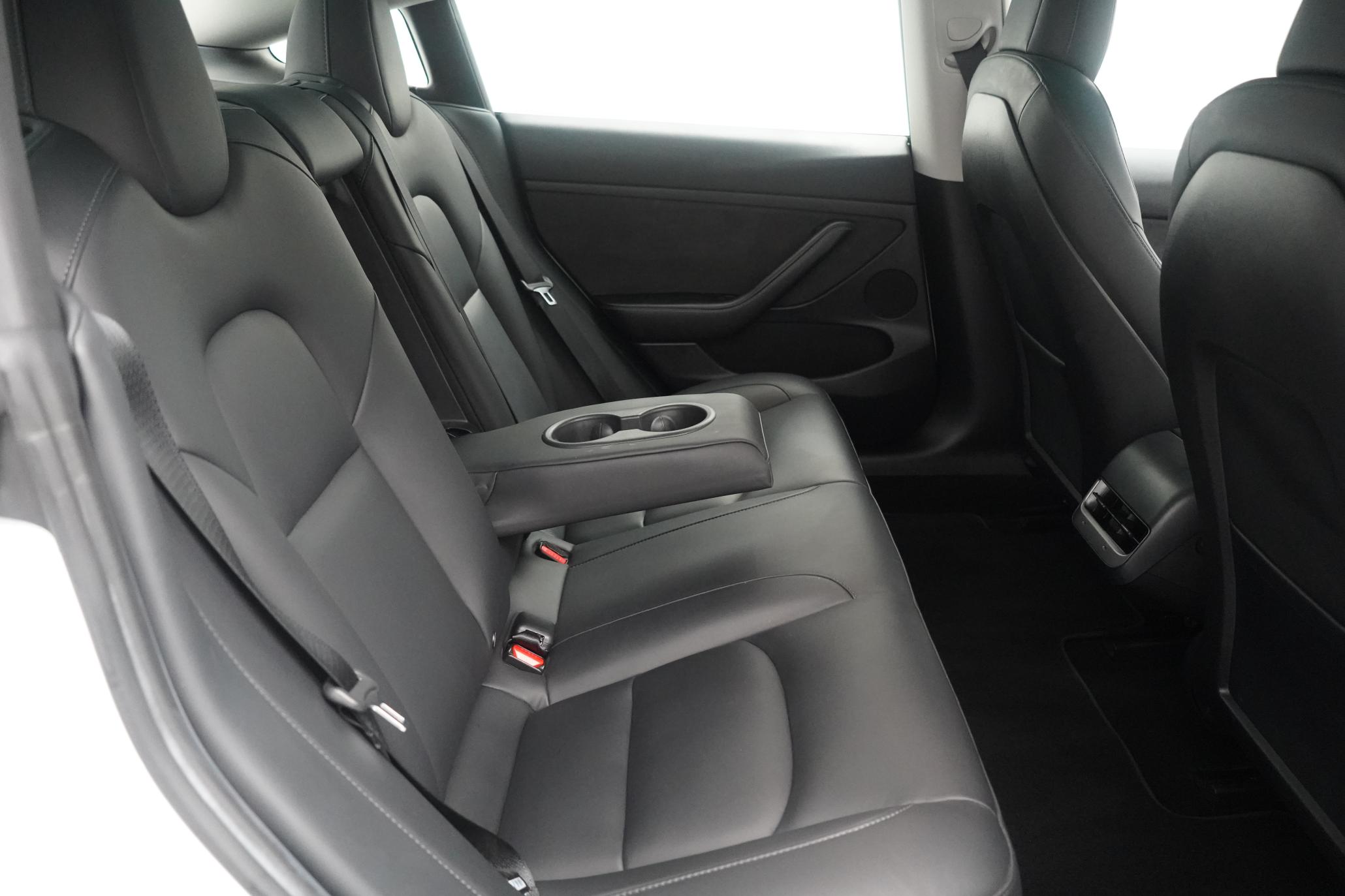 Tesla Model 3 Standard Range Plus Saloon 4dr Electric Auto RWD (241 bhp)