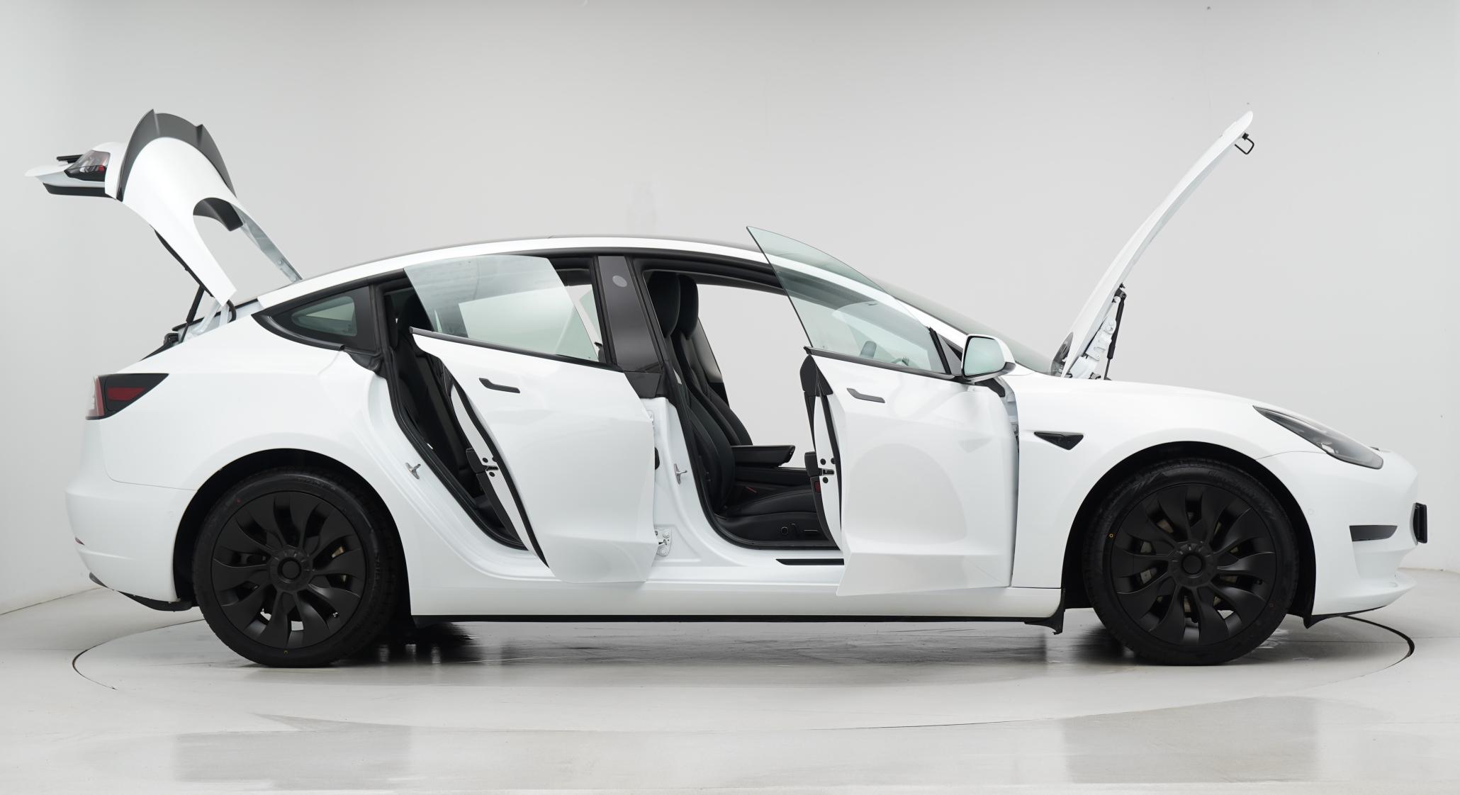 Tesla Model 3 Standard Range Plus Saloon 4dr Electric Auto RWD (241 bhp)