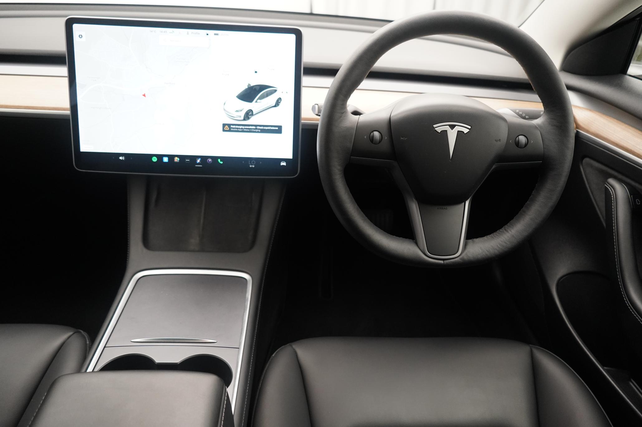 Tesla Model 3 Standard Range Plus Saloon 4dr Electric Auto RWD (241 bhp)