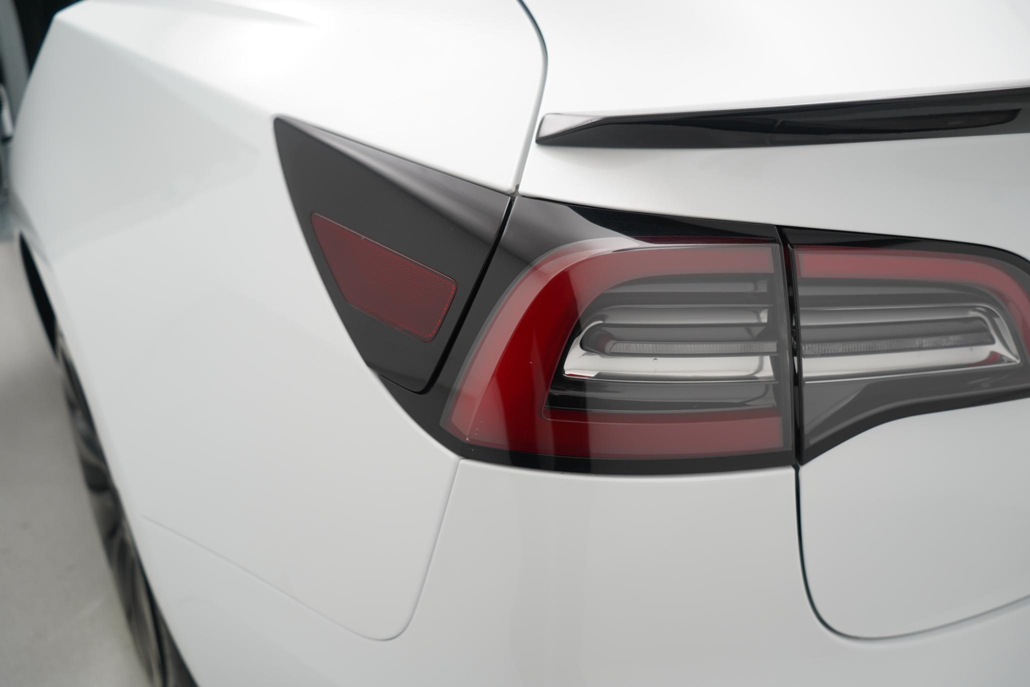 Tesla Model 3 Standard Range Plus Saloon 4dr Electric Auto RWD (241 bhp)