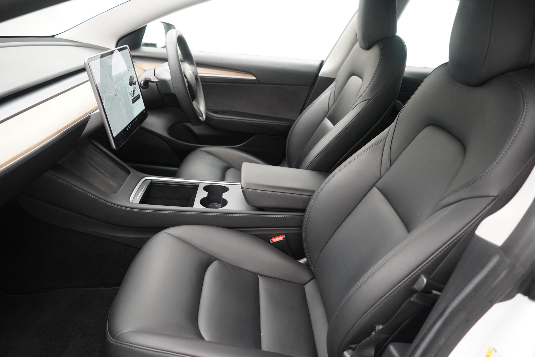 Tesla Model 3 Standard Range Plus Saloon 4dr Electric Auto RWD (241 bhp)