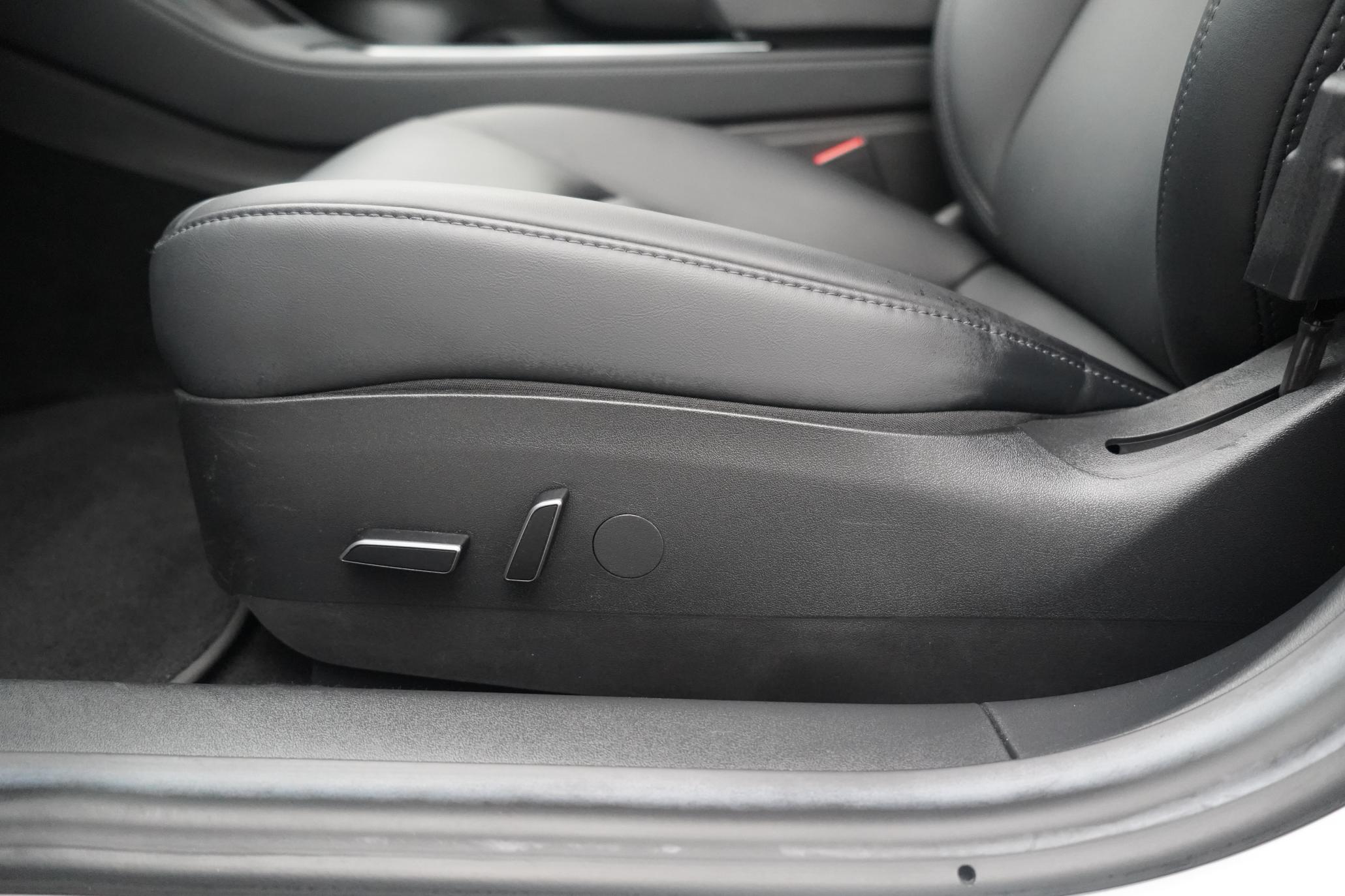 Tesla Model 3 Standard Range Plus Saloon 4dr Electric Auto RWD (241 bhp)