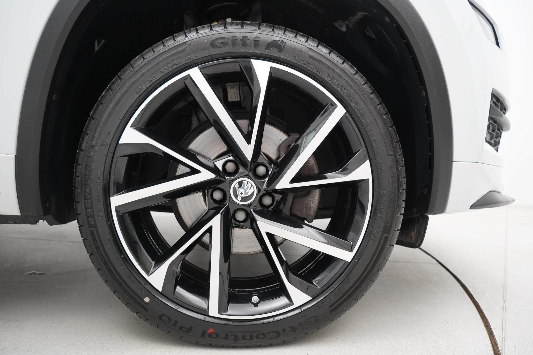 Skoda Kodiaq 1.5 TSI ACT SportLine SUV 5dr Petrol DSG Euro 6 (s/s) (7 Seat) (150 ps)