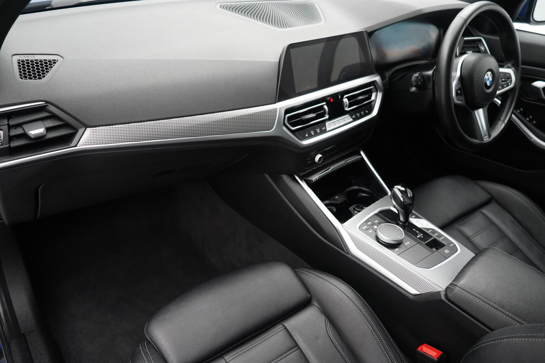 BMW 3 Series 2.0 330e 12kWh M Sport Saloon 4dr Petrol Plug-in Hybrid Auto Euro 6 (s/s) (292 ps)