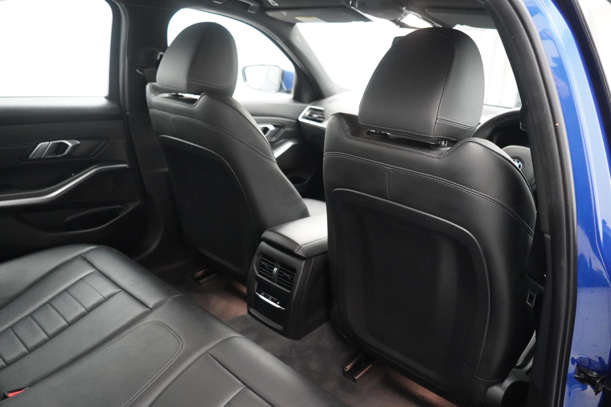 BMW 3 Series 2.0 330e 12kWh M Sport Saloon 4dr Petrol Plug-in Hybrid Auto Euro 6 (s/s) (292 ps)