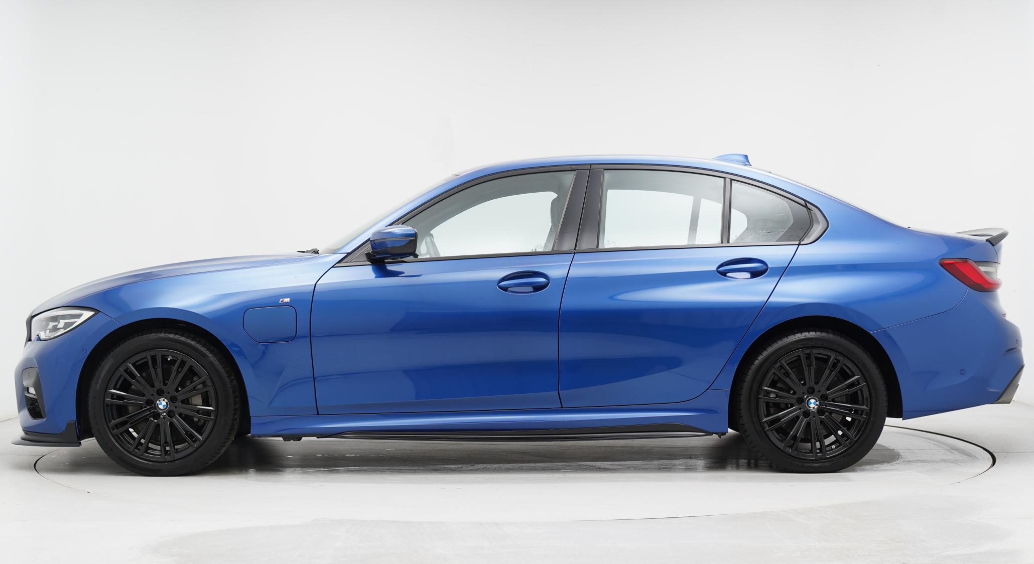 BMW 3 Series 2.0 330e 12kWh M Sport Saloon 4dr Petrol Plug-in Hybrid Auto Euro 6 (s/s) (292 ps)