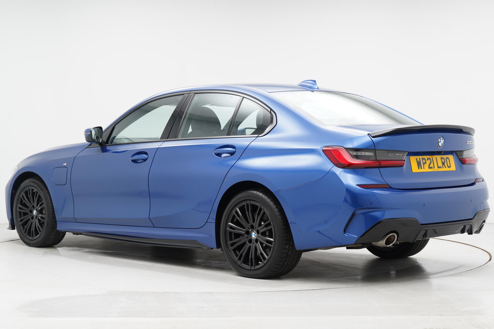 BMW 3 Series 2.0 330e 12kWh M Sport Saloon 4dr Petrol Plug-in Hybrid Auto Euro 6 (s/s) (292 ps)