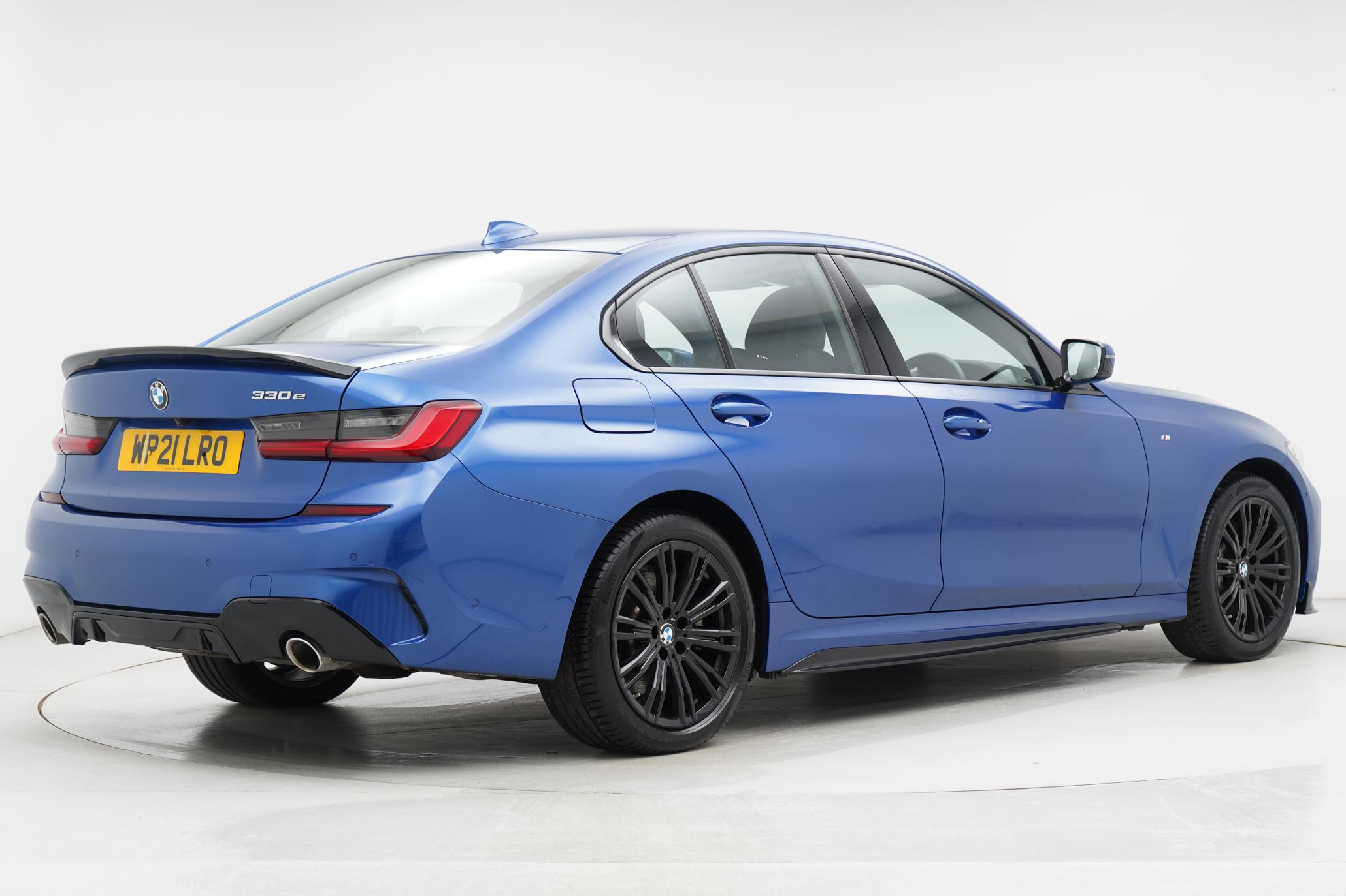 BMW 3 Series 2.0 330e 12kWh M Sport Saloon 4dr Petrol Plug-in Hybrid Auto Euro 6 (s/s) (292 ps)