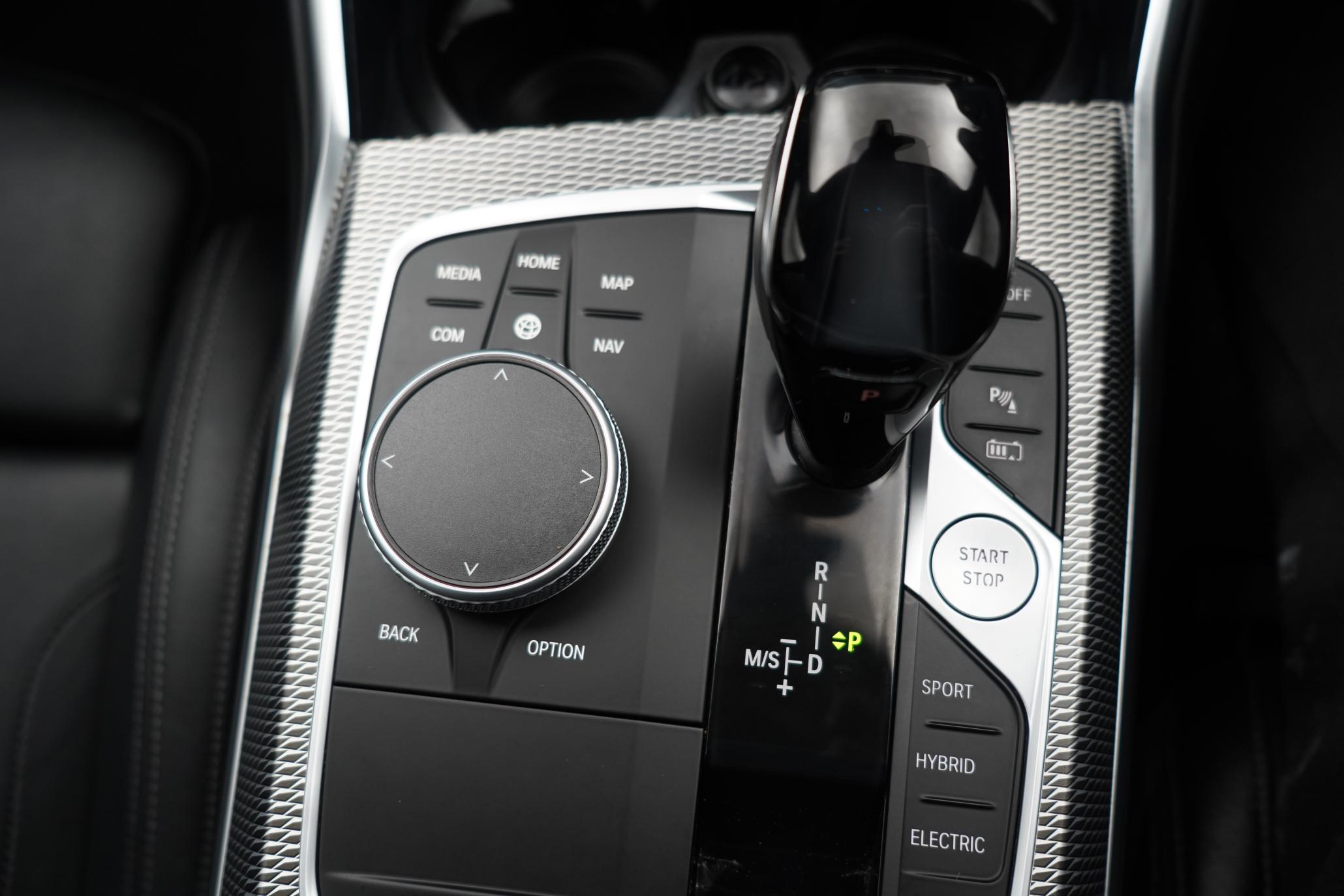 BMW 3 Series 2.0 330e 12kWh M Sport Saloon 4dr Petrol Plug-in Hybrid Auto Euro 6 (s/s) (292 ps)