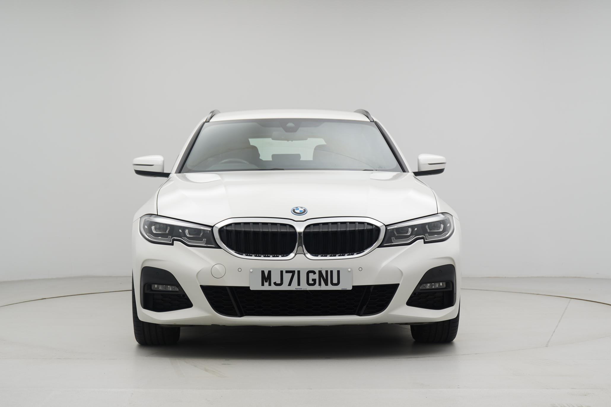 BMW 3 Series 2.0 330e 12kWh M Sport Touring 5dr Petrol Plug-in Hybrid Auto Euro 6 (s/s) (292 ps)