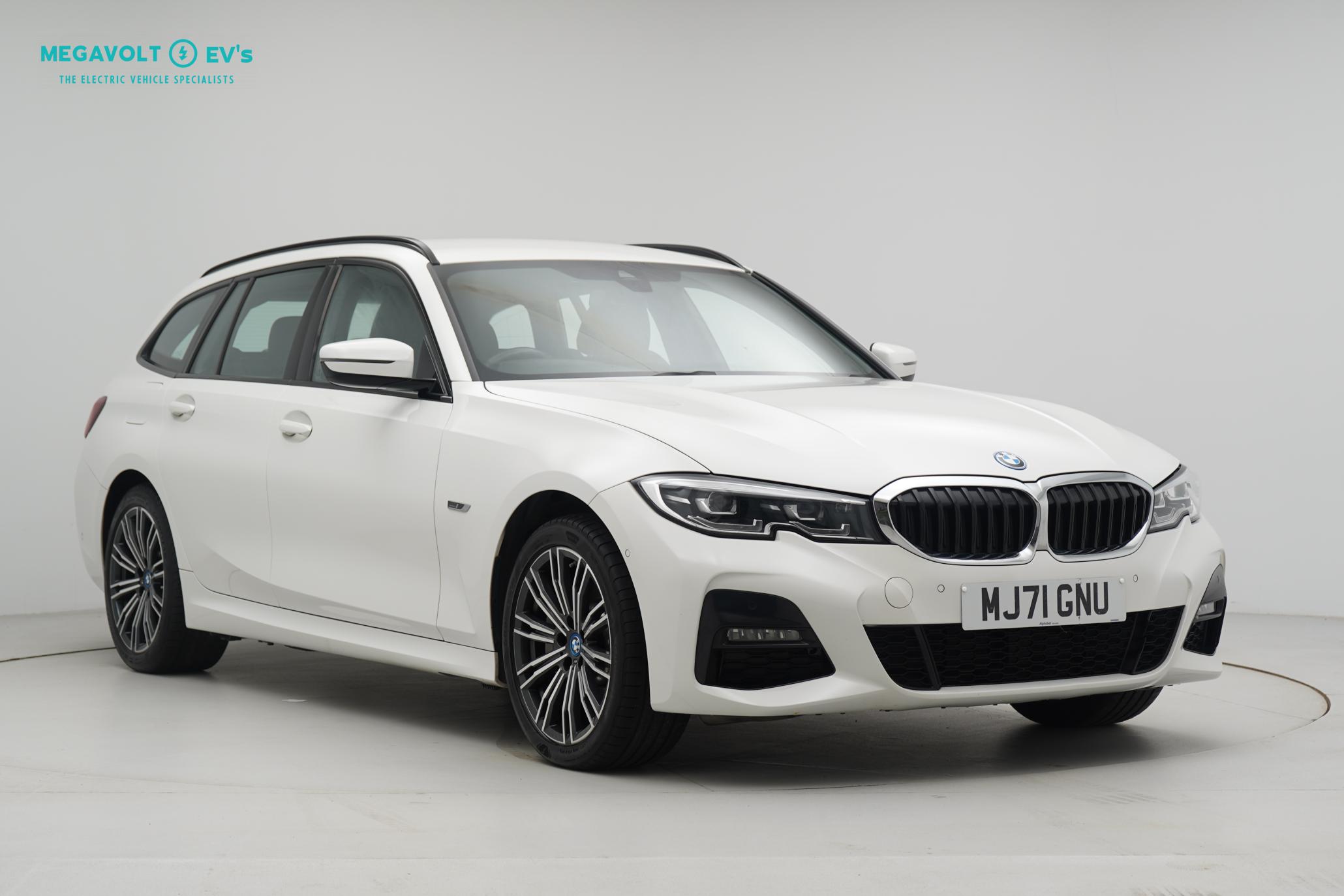 BMW 3 Series 2.0 330e 12kWh M Sport Touring 5dr Petrol Plug-in Hybrid Auto Euro 6 (s/s) (292 ps)