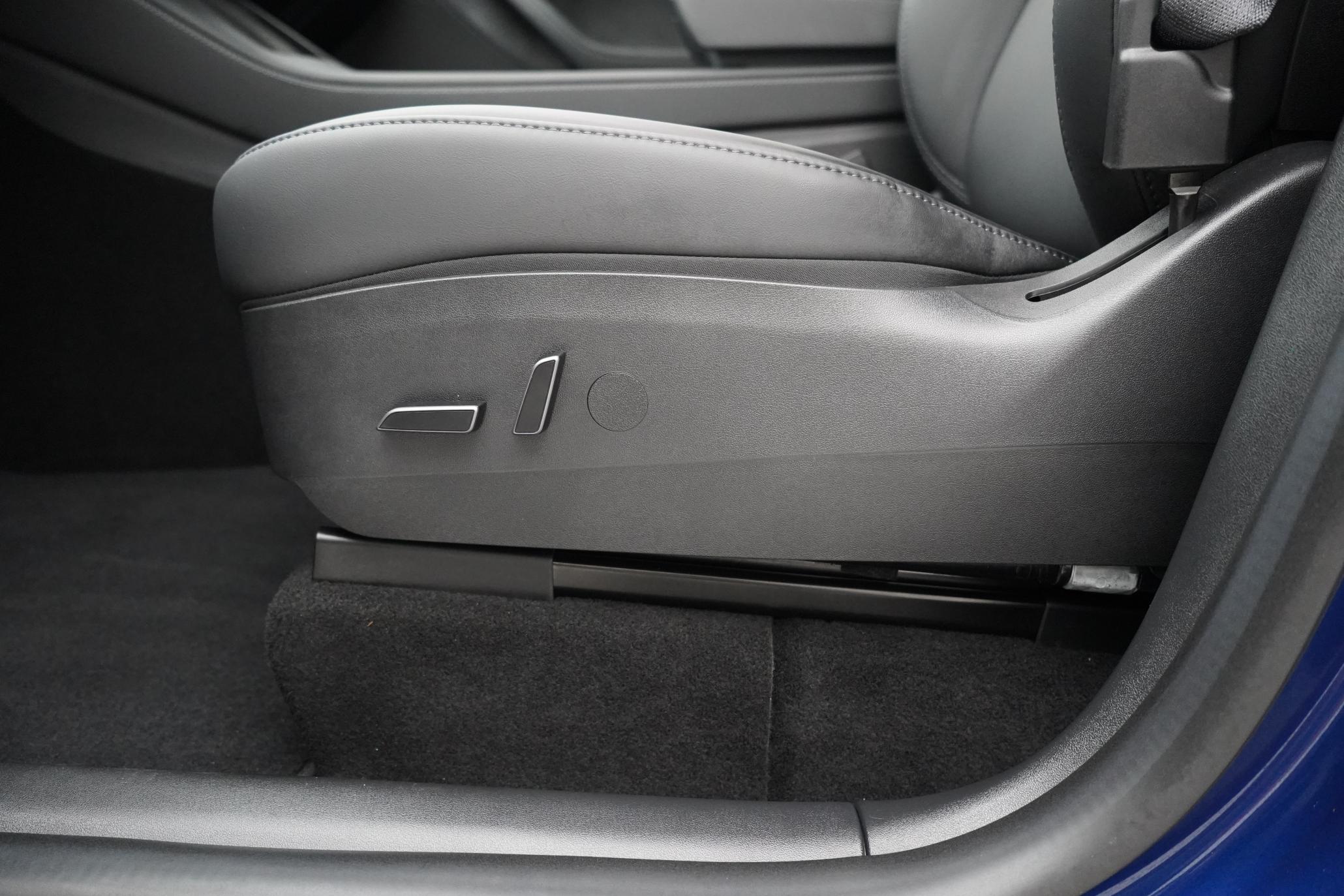 Tesla Model Y (Dual Motor) Long Range SUV 5dr Electric Auto 4WDE (384 bhp)