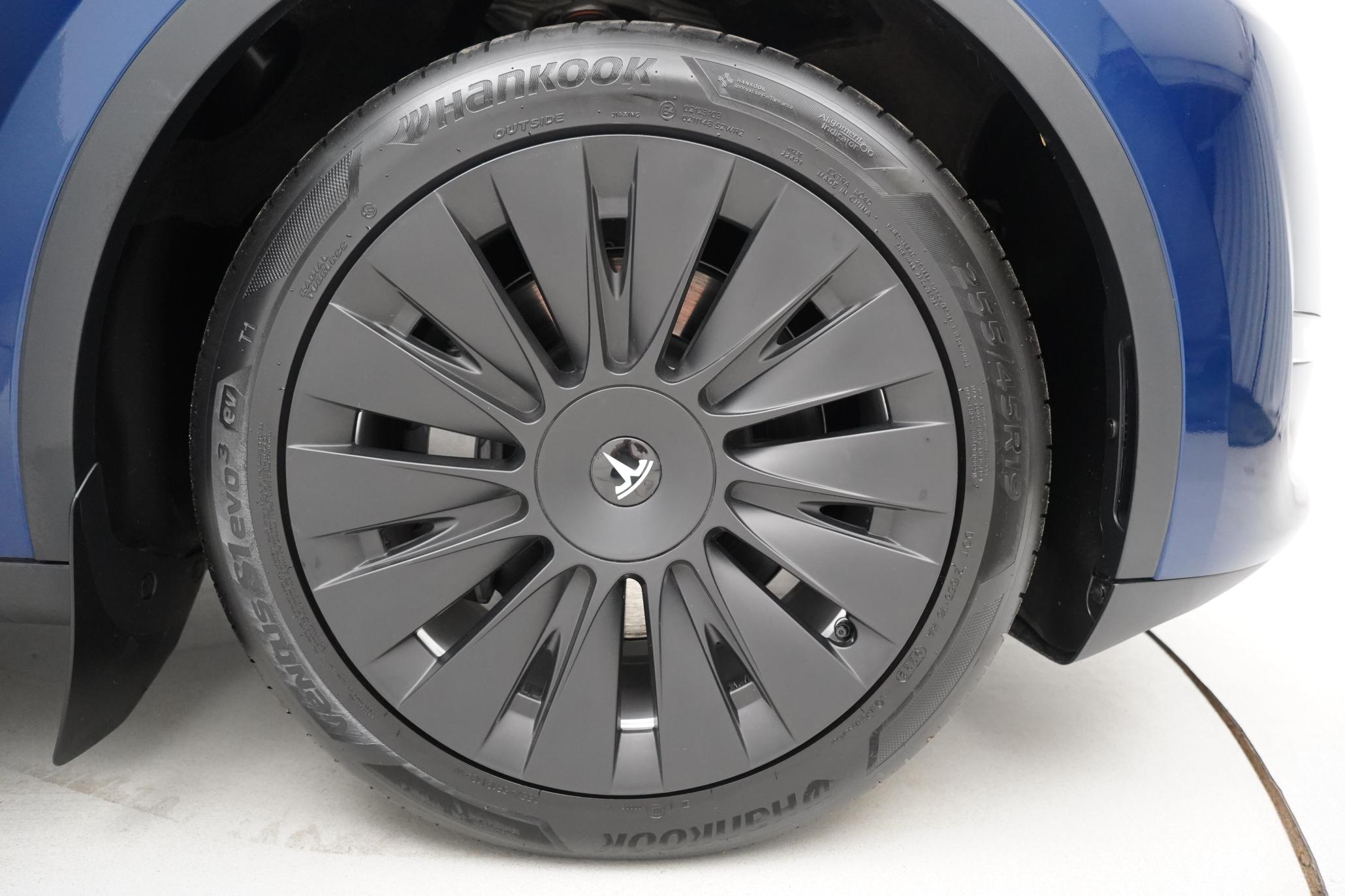 Tesla Model Y (Dual Motor) Long Range SUV 5dr Electric Auto 4WDE (384 bhp)