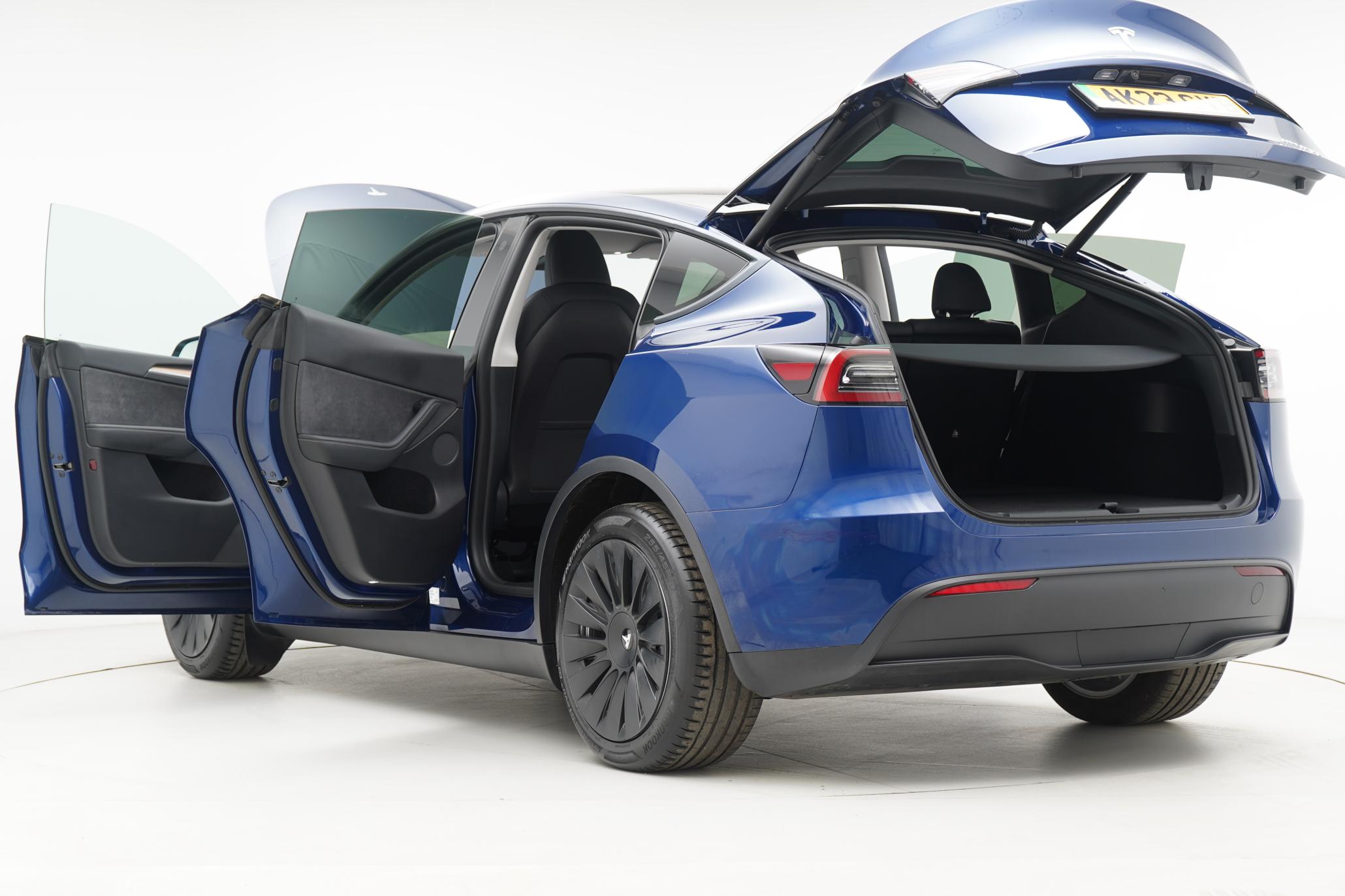 Tesla Model Y (Dual Motor) Long Range SUV 5dr Electric Auto 4WDE (384 bhp)