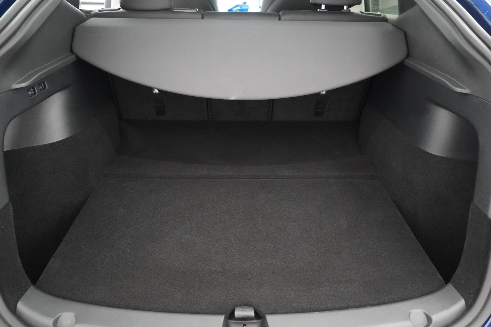 Tesla Model Y (Dual Motor) Long Range SUV 5dr Electric Auto 4WDE (384 bhp)