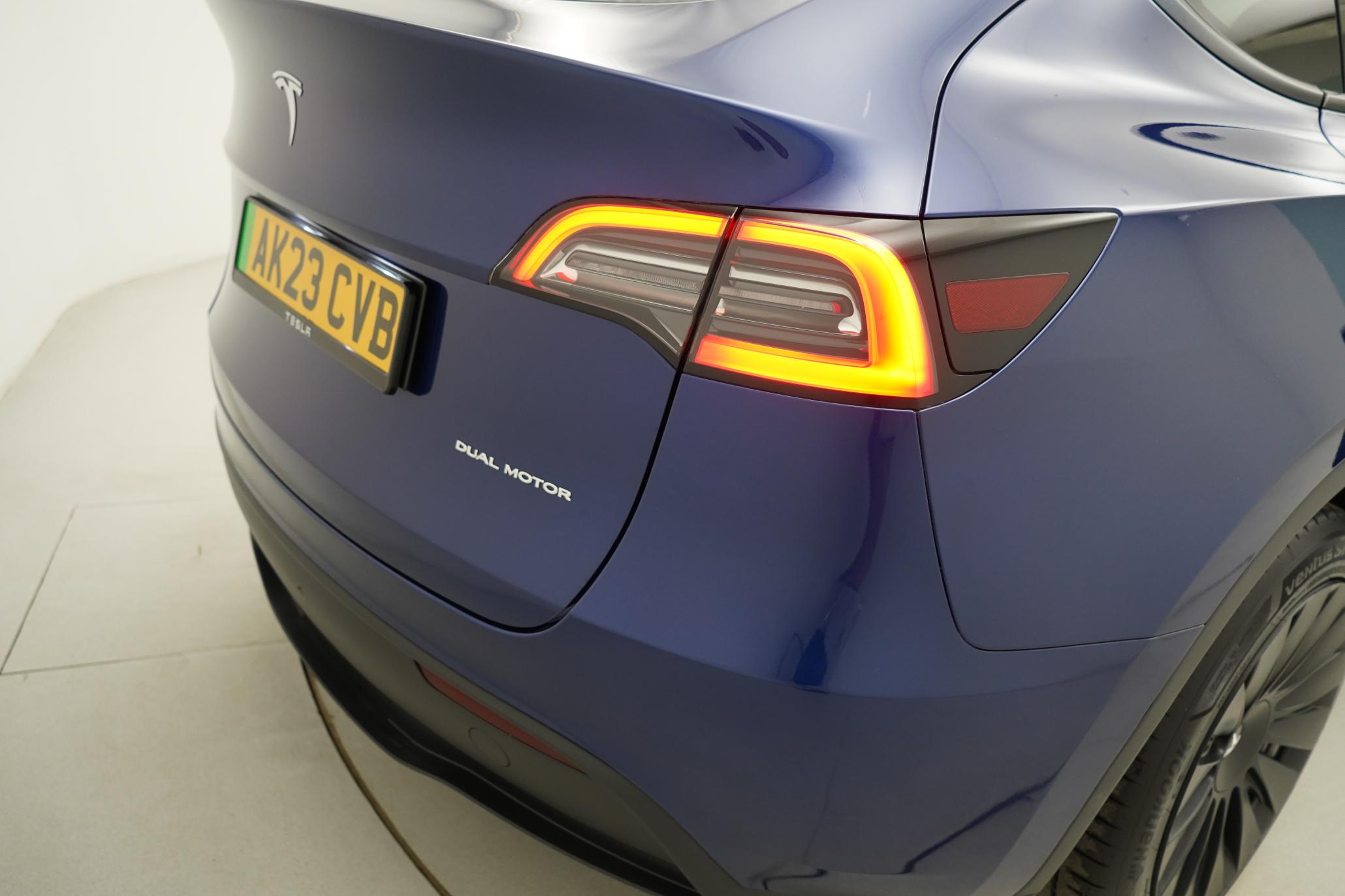 Tesla Model Y (Dual Motor) Long Range SUV 5dr Electric Auto 4WDE (384 bhp)