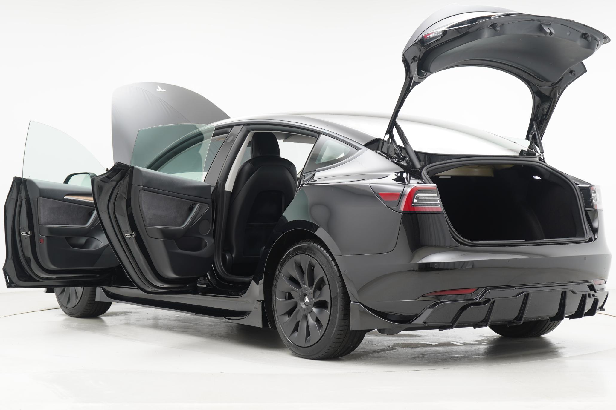 Tesla Model 3 Standard Range Plus Saloon 4dr Electric Auto RWD (241 bhp)