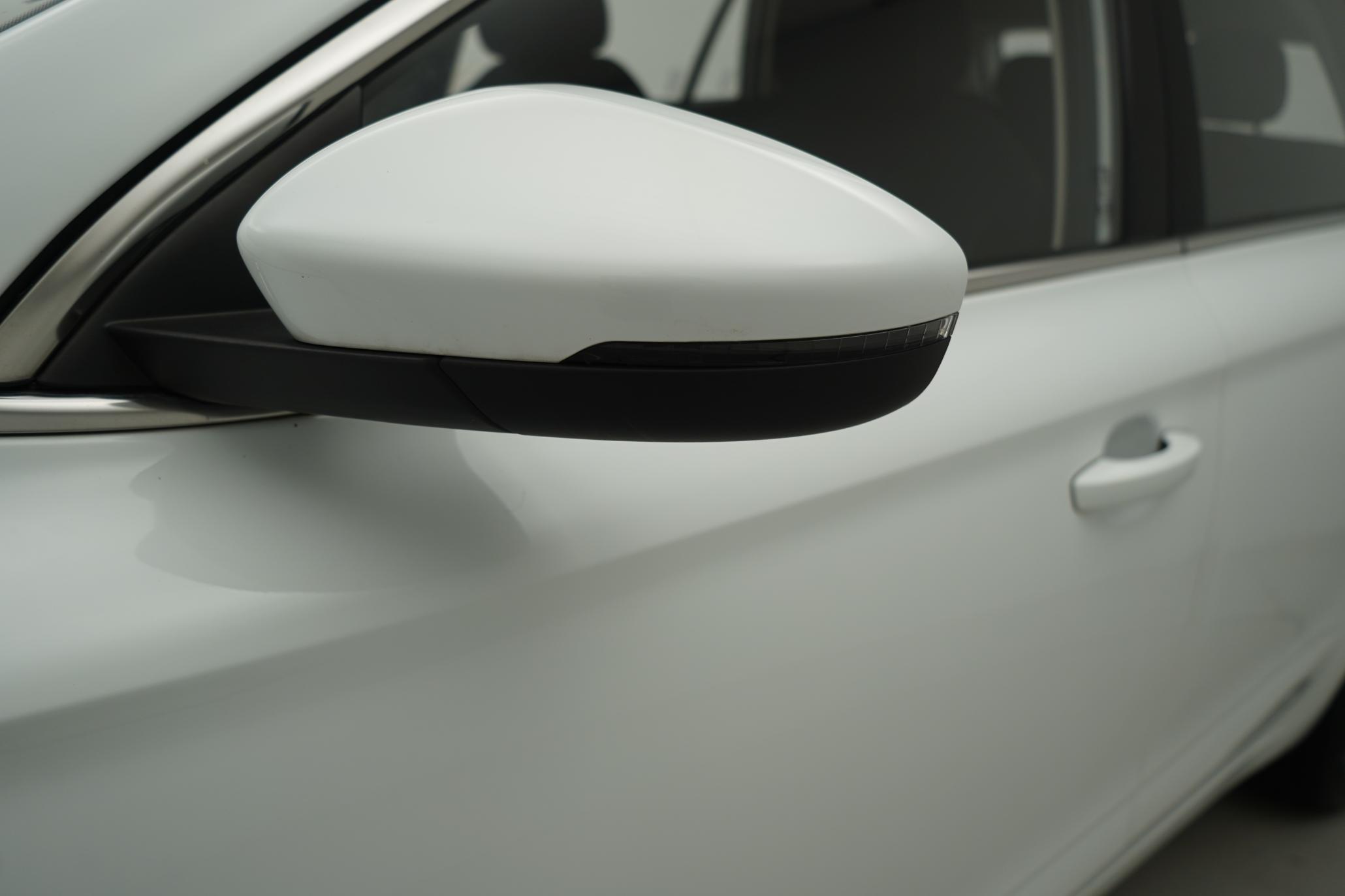 MG MG5 61.1kWh Excite Long Range Estate 5dr Electric Auto (156 ps)