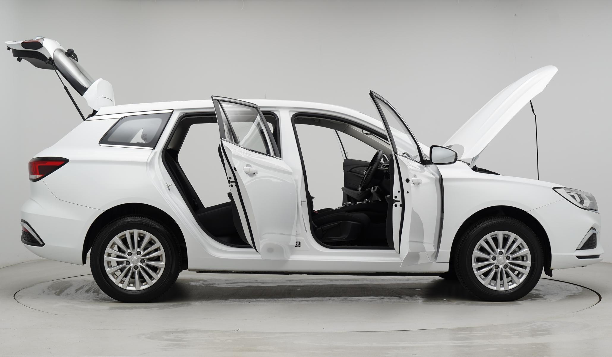 MG MG5 61.1kWh Excite Long Range Estate 5dr Electric Auto (156 ps)