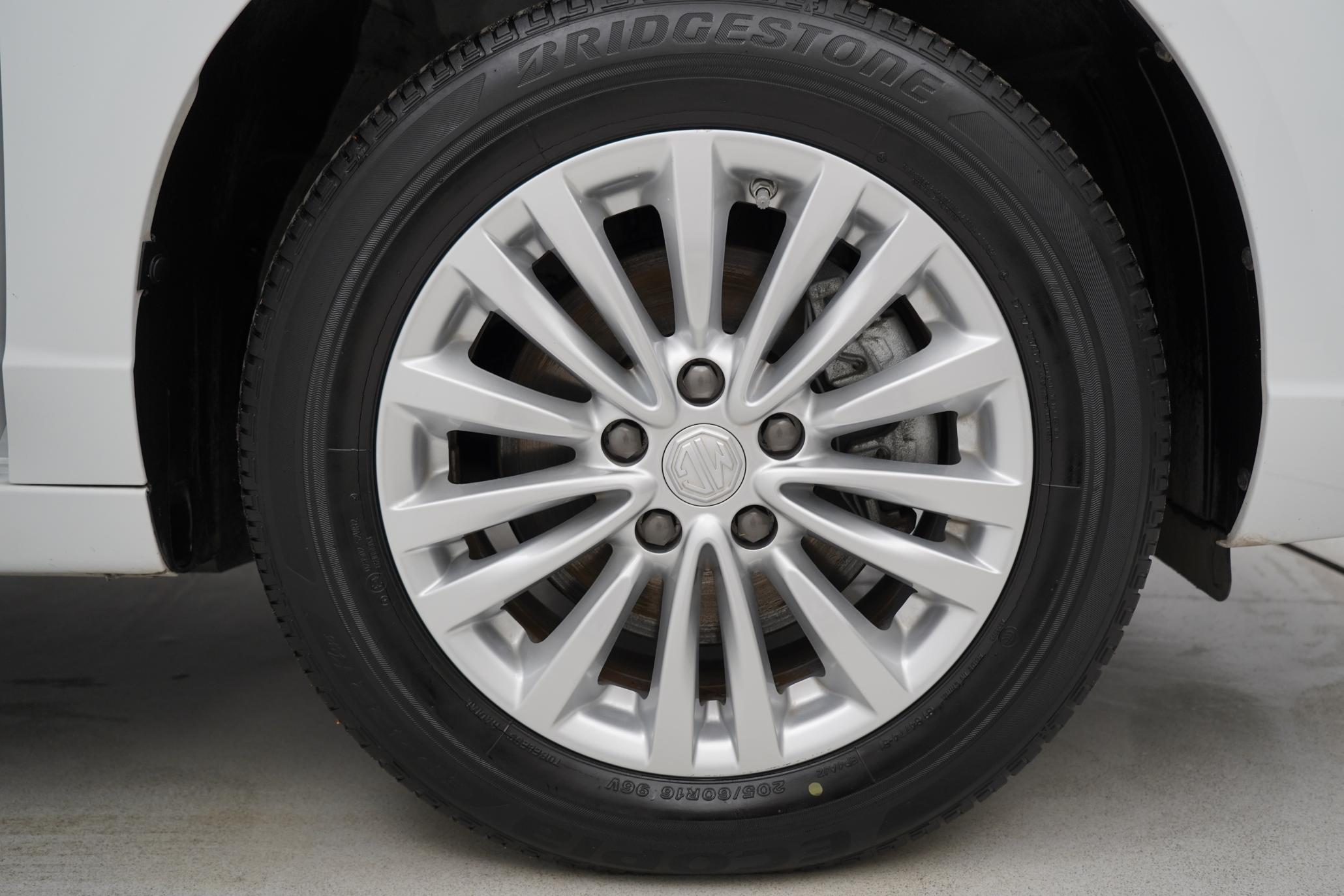 MG MG5 61.1kWh Excite Long Range Estate 5dr Electric Auto (156 ps)