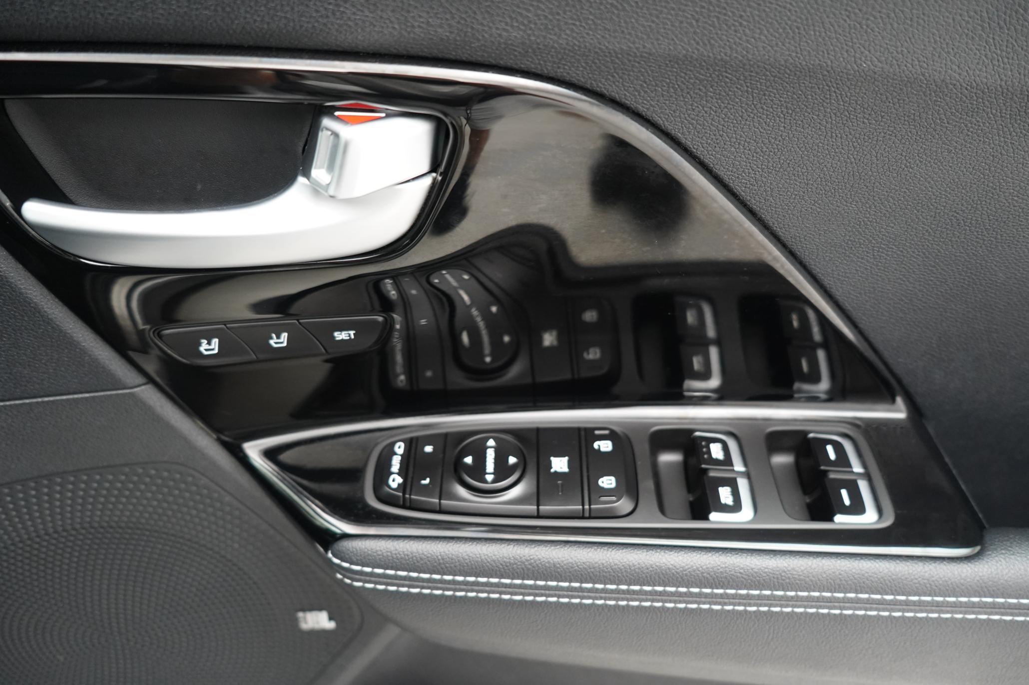 Kia Niro 64kWh 4+ SUV 5dr Electric Auto (201 bhp)