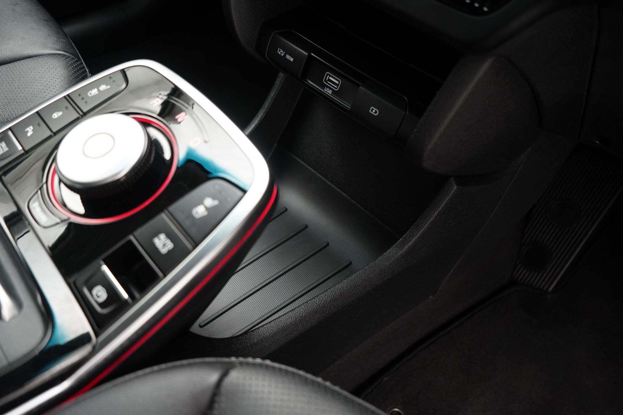 Kia Niro 64kWh 4+ SUV 5dr Electric Auto (201 bhp)