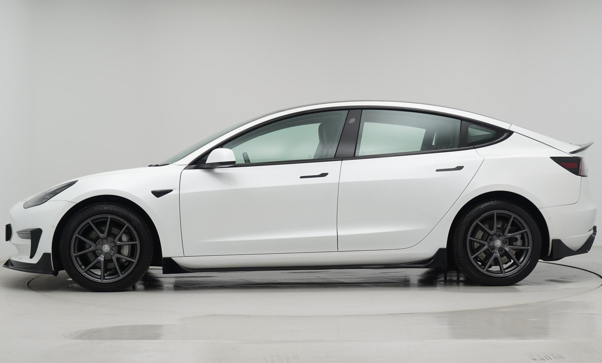 Tesla Model 3 (Dual Motor) Long Range Saloon 4dr Electric Auto 4WDE (346 ps)