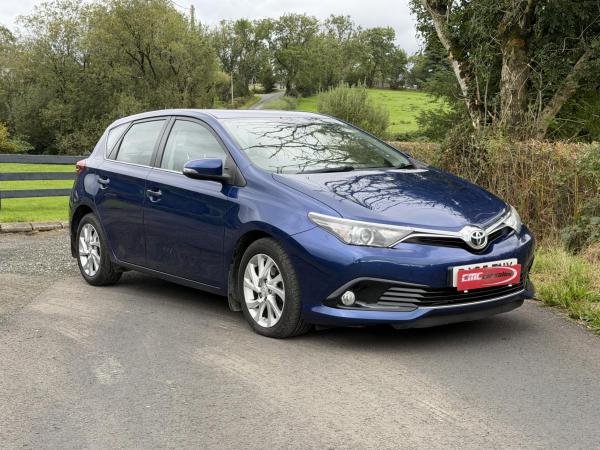 Toyota Auris 1.6 D-4D Business Edition Hatchback 5dr Diesel Manual Euro 6 (s/s) (Safety Sense) (112 ps)