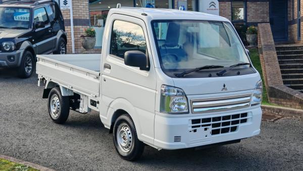 Mitsubishi Minicab 0.66 M