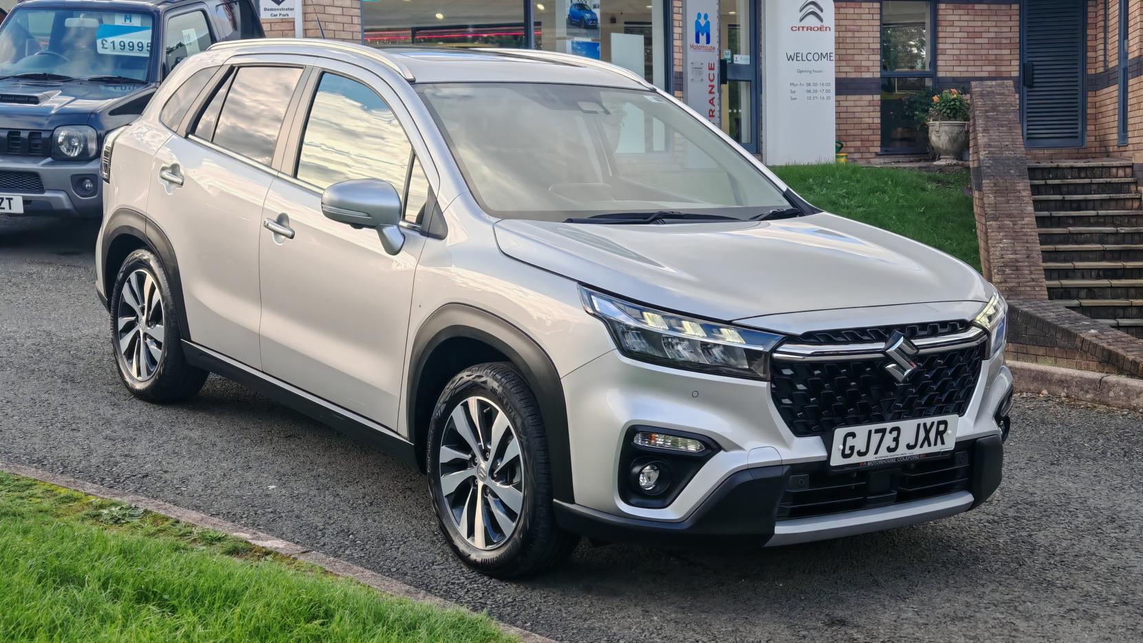 Suzuki S-cross