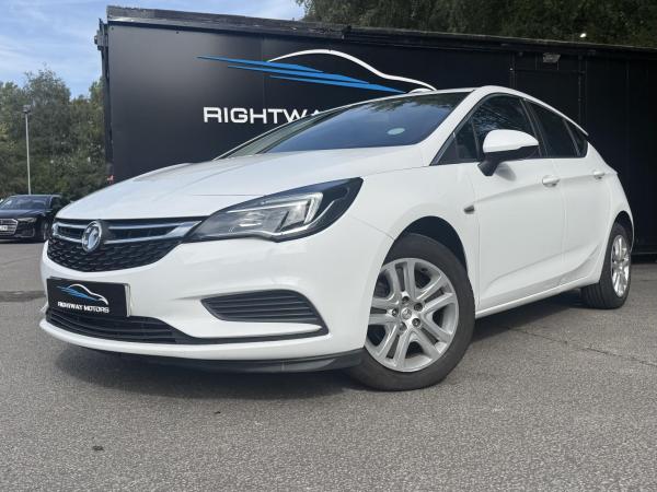 Vauxhall Astra 1.0i Turbo ecoFLEX Design Hatchback 5dr Petrol Manual Euro 6 (s/s) (105 ps)