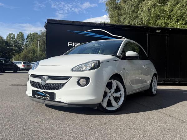Vauxhall ADAM 1.4 16v White Edition Hatchback 3dr Petrol Manual Euro 5 (87 ps)