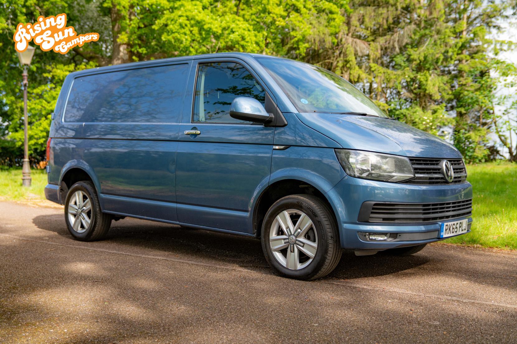 Volkswagen Transporter 2.0 TDI T30 BlueMotion Tech Highline Panel Van 5dr Diesel DSG FWD SWB Euro 5 (s/s) (140 ps)