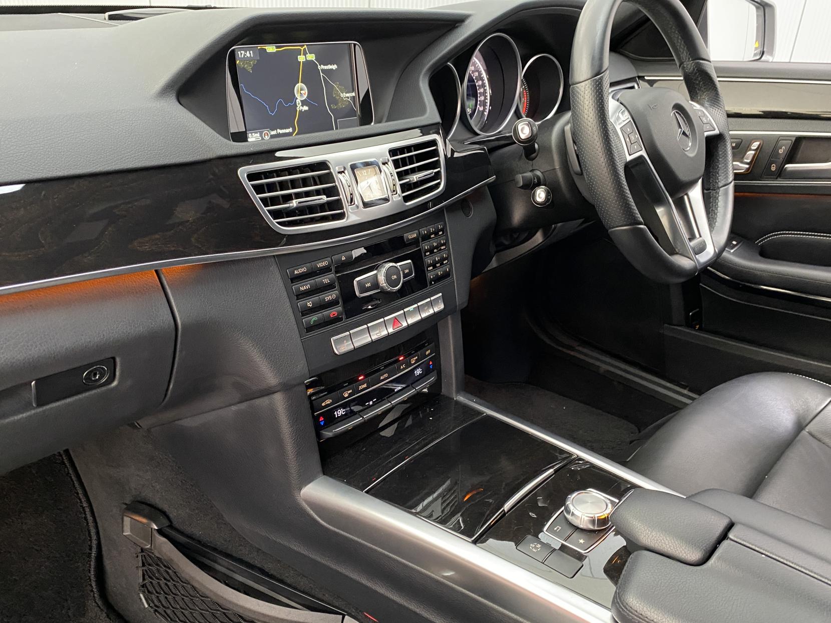 Mercedes-Benz E Class 2.0 E250 AMG Line Estate 5dr Petrol G-Tronic+ Euro 6 (s/s) (211 ps)