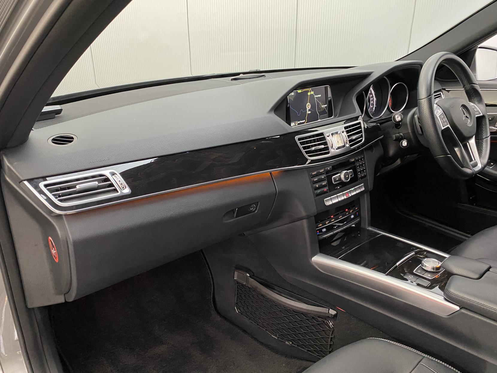 Mercedes-Benz E Class 2.0 E250 AMG Line Estate 5dr Petrol G-Tronic+ Euro 6 (s/s) (211 ps)